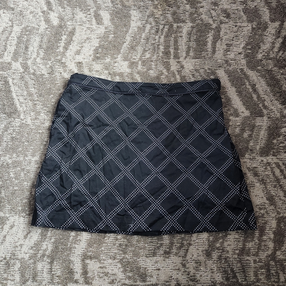 Izod Performx Stretch White Black Skort Skirt Size 14 zipper closure back slit.